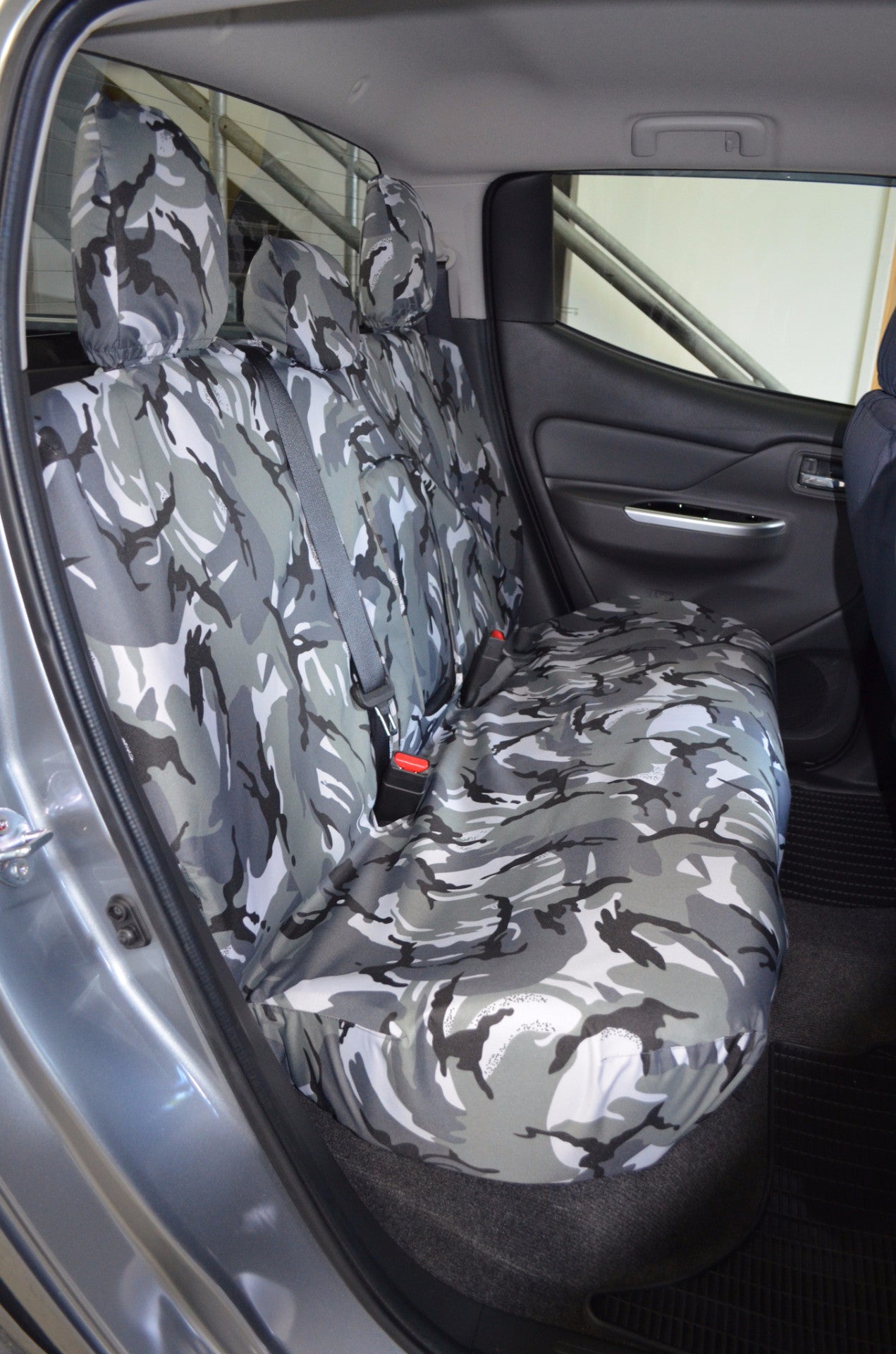 Mitsubishi L200 Mk 7 Double Cab (2015 Onwards) Tailored Seat Covers  Scutes Ltd