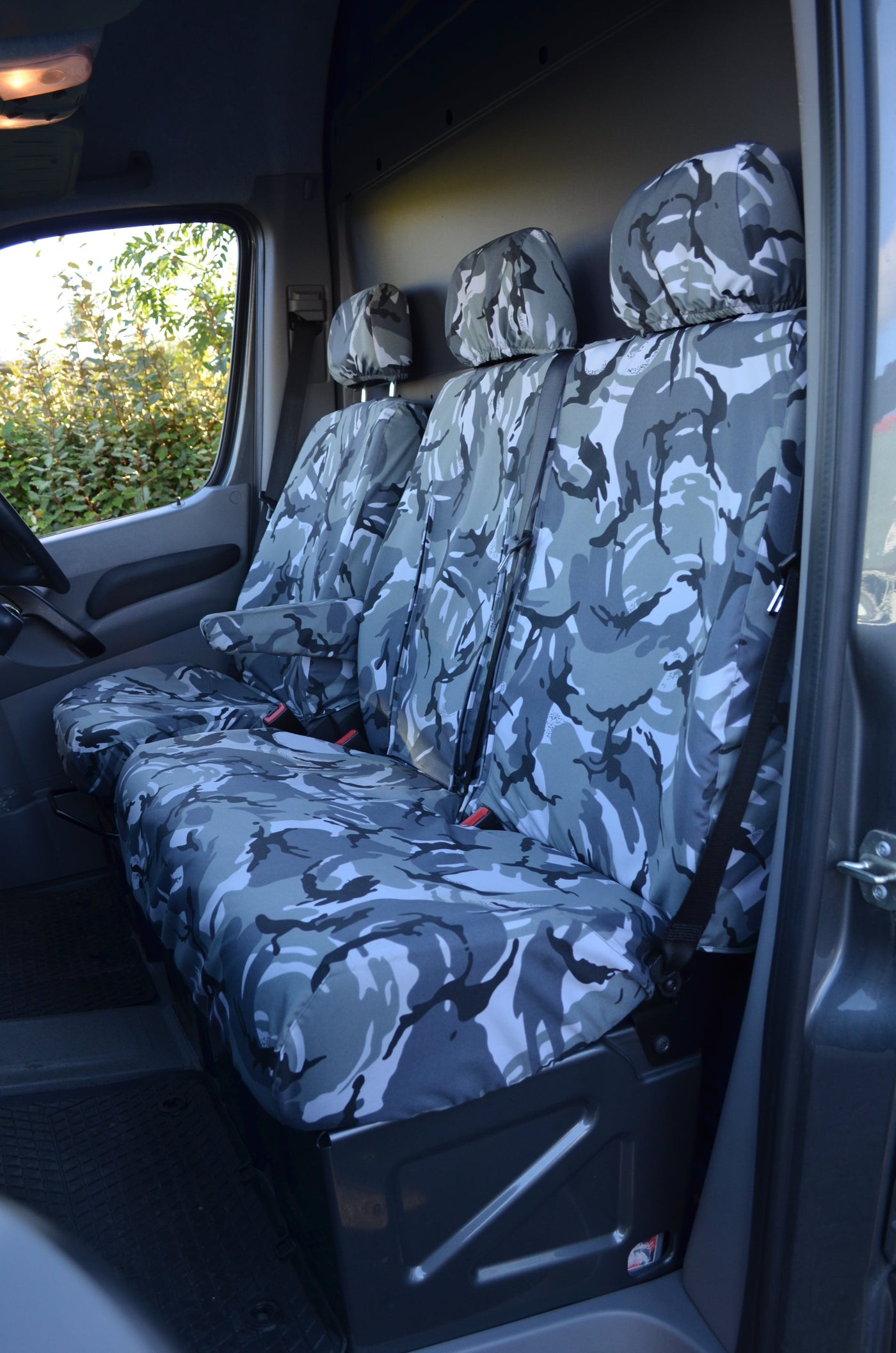 VW Crafter 2010 - 2017 Van Tailored &amp; Waterproof Seat Covers Grey Camouflage / Fronts Scutes Ltd