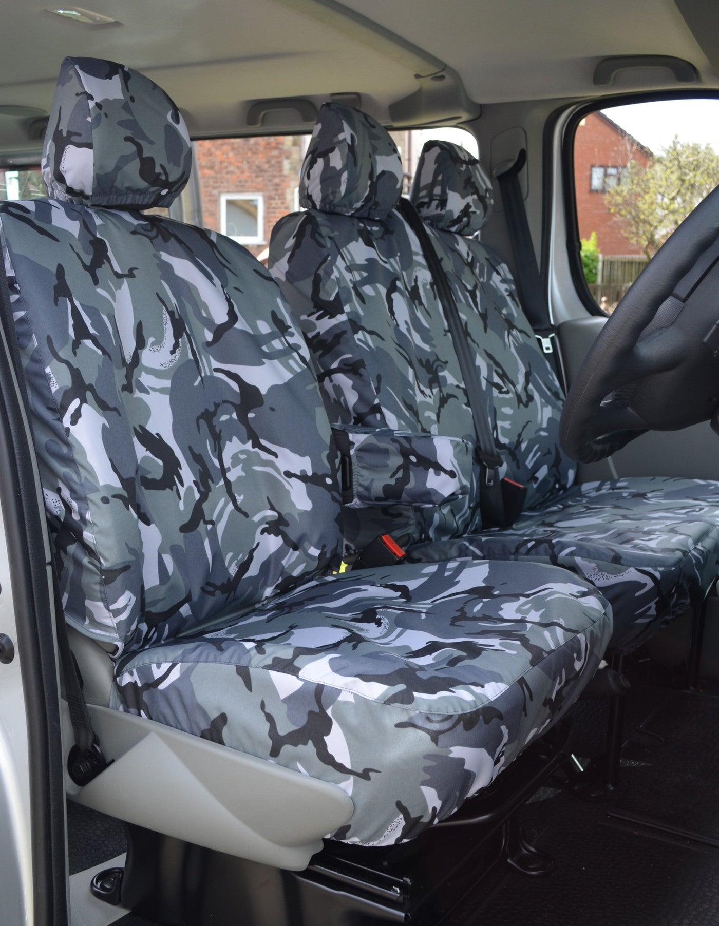 Renault Trafic 2001 - 2006 Tailored Front Seat Covers Urban Camouflage / With Driver's Armrest Scutes Ltd