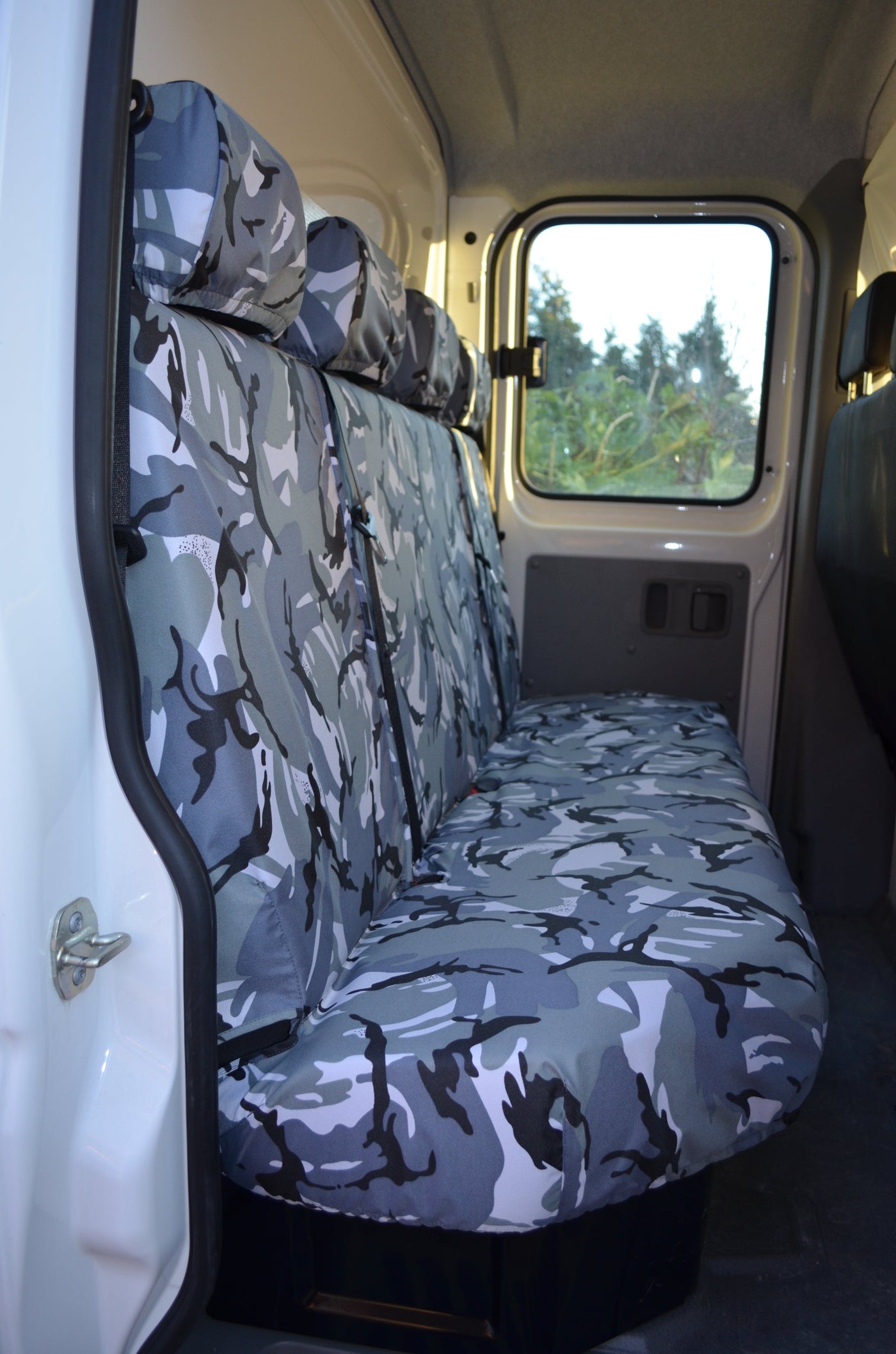 VW Crafter 2006 - 2009 Onwards Van Tailored &amp; Waterproof Seat Covers Grey Camouflage / Rear Quad Scutes Ltd